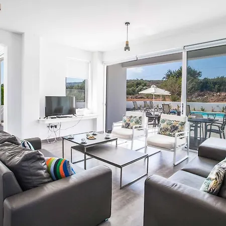 Villa Greco Ccv5 Protaras