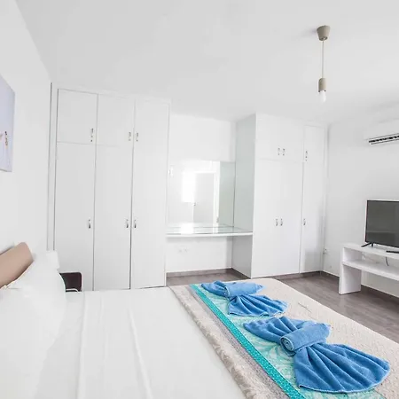 Villa Greco Ccv5 Protaras